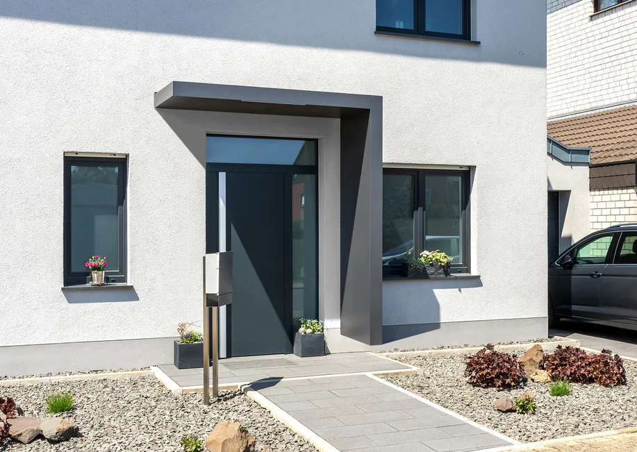 Why Aluminium is the Best Choice for Your New Canopy