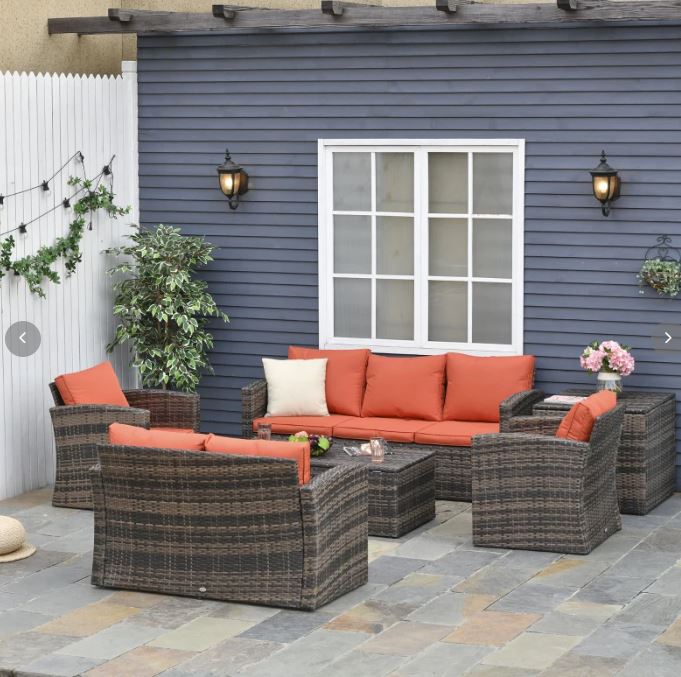 Polyrattan vs. Rattan: What’s the Difference?