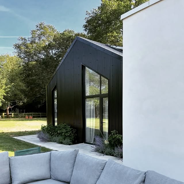 Corrugated 13/3 Profile PVC Plastisol Coated 0.7mm Metal Roof Sheet Black