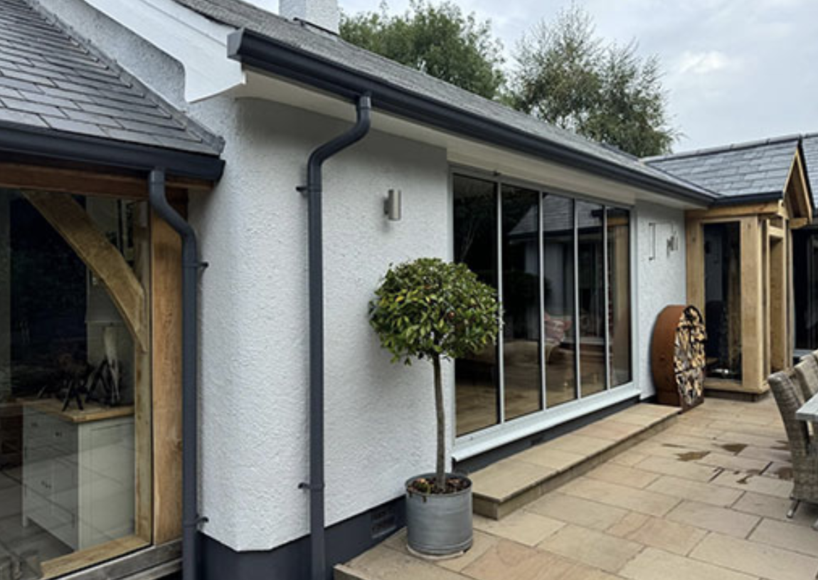 125mm (5") SnapIT Express Aluminium Half Round Gutter Union - RAL 9005M Matt Black