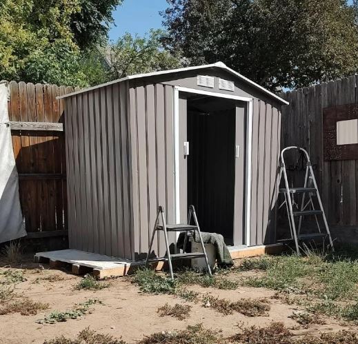 Grey 7ft x 4ft Lockable Garden Metal Storage Shed With Air Vents