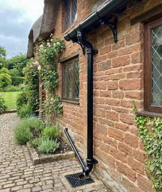 Cast Iron 4" Round Eared Downpipe x 6ft Painted