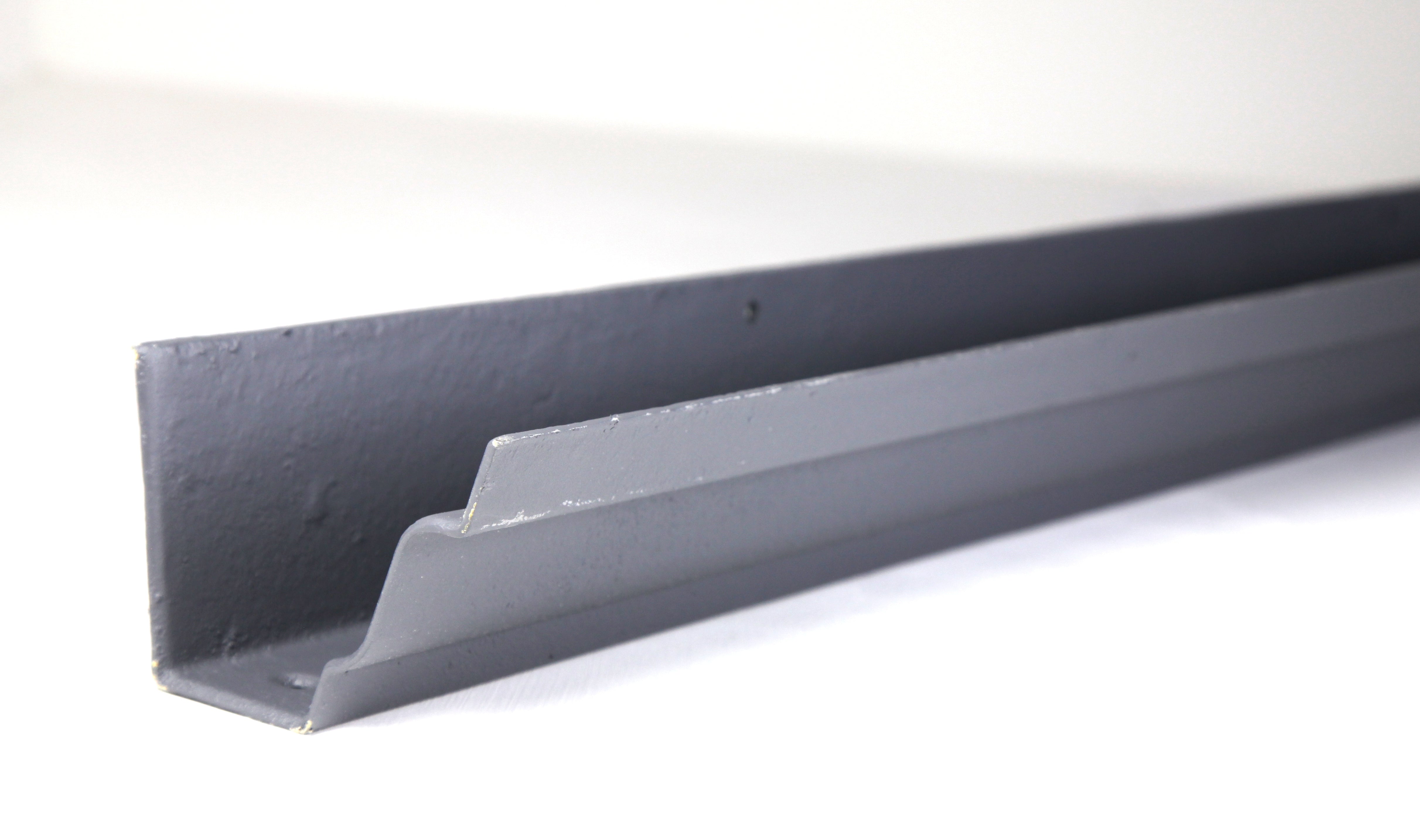 Hargreaves Cast Iron 100x75mm G46 Moulded Gutter 1829mm - Primed
