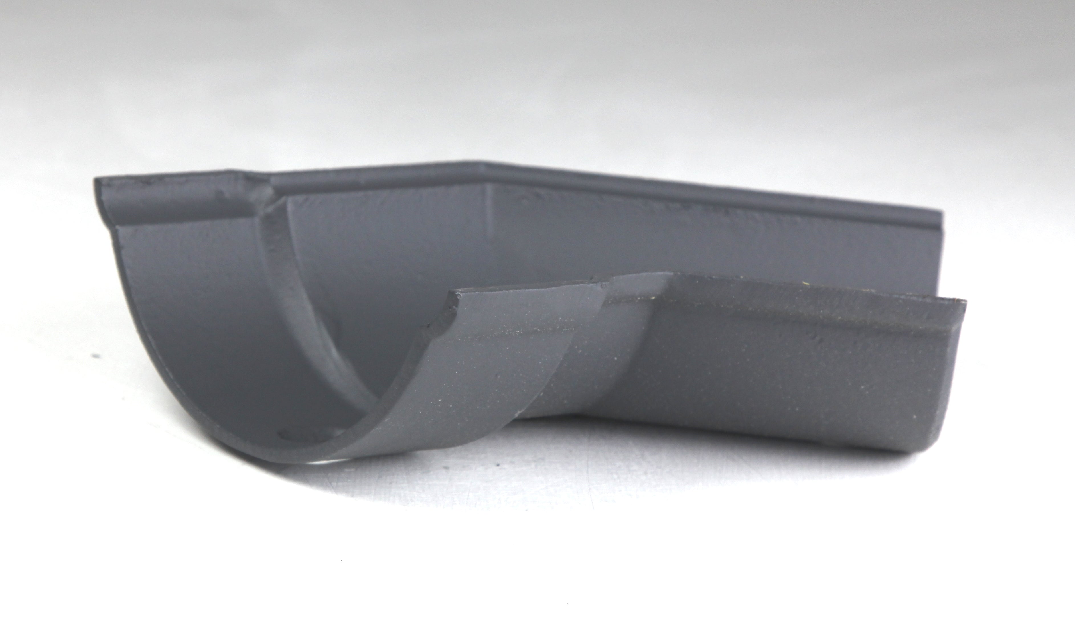 Hargreaves Cast Iron 150mm Right Hand Beaded Half Round Obtuse Angle - Primed