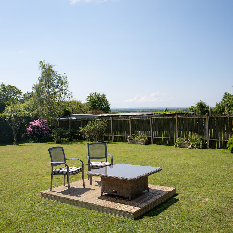 Pressure-Treated Redwood Decking Kit – Scandinavian Timber, Multiple Sizes, Complete DIY Garden Decking Solution with Joists & Fixings