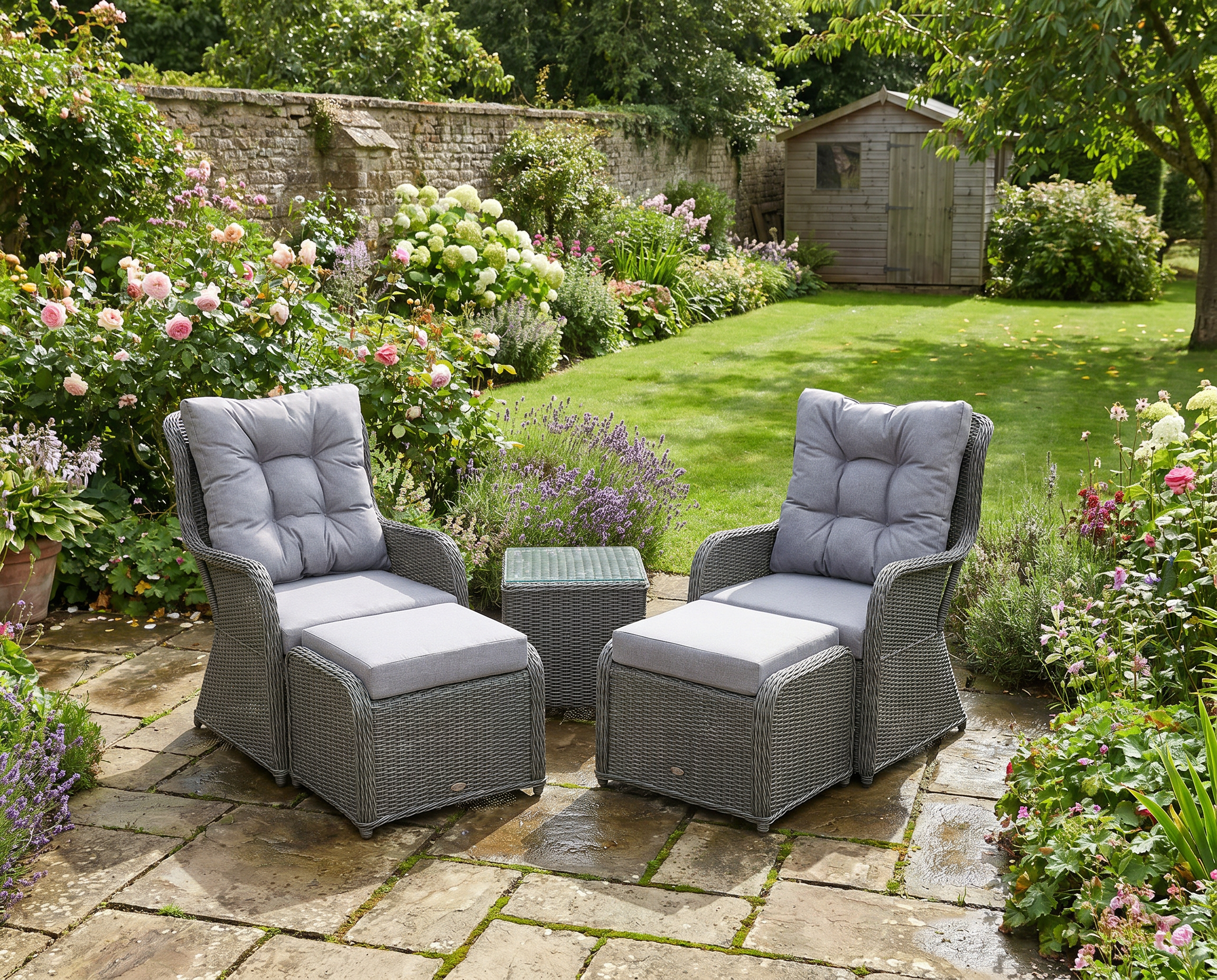 5 Piece Deluxe Rattan Chair Set With Table & Cushions