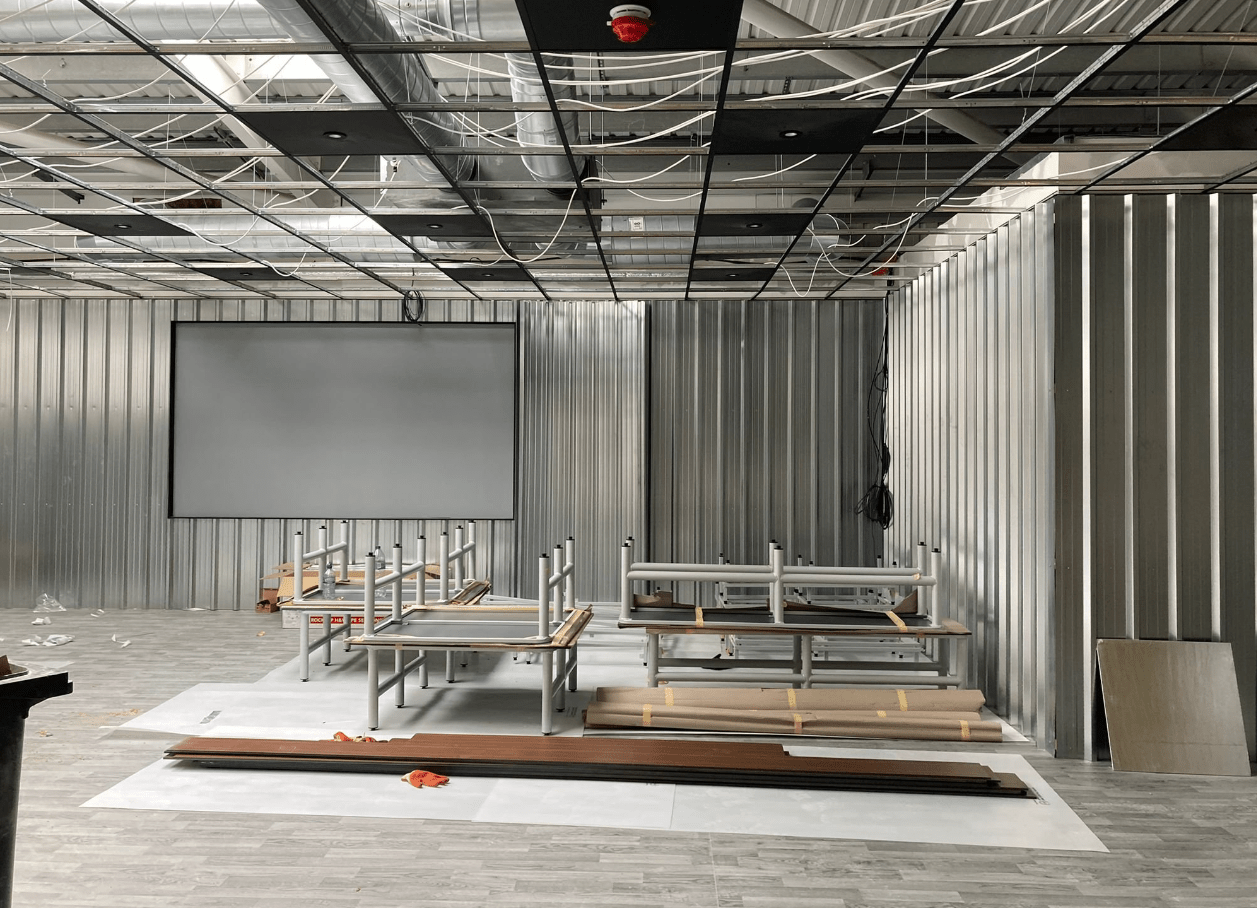 32/1000 Box Profile Plain Galvanised finish 0.7mm Metal Roof Sheet - Trade Warehouse