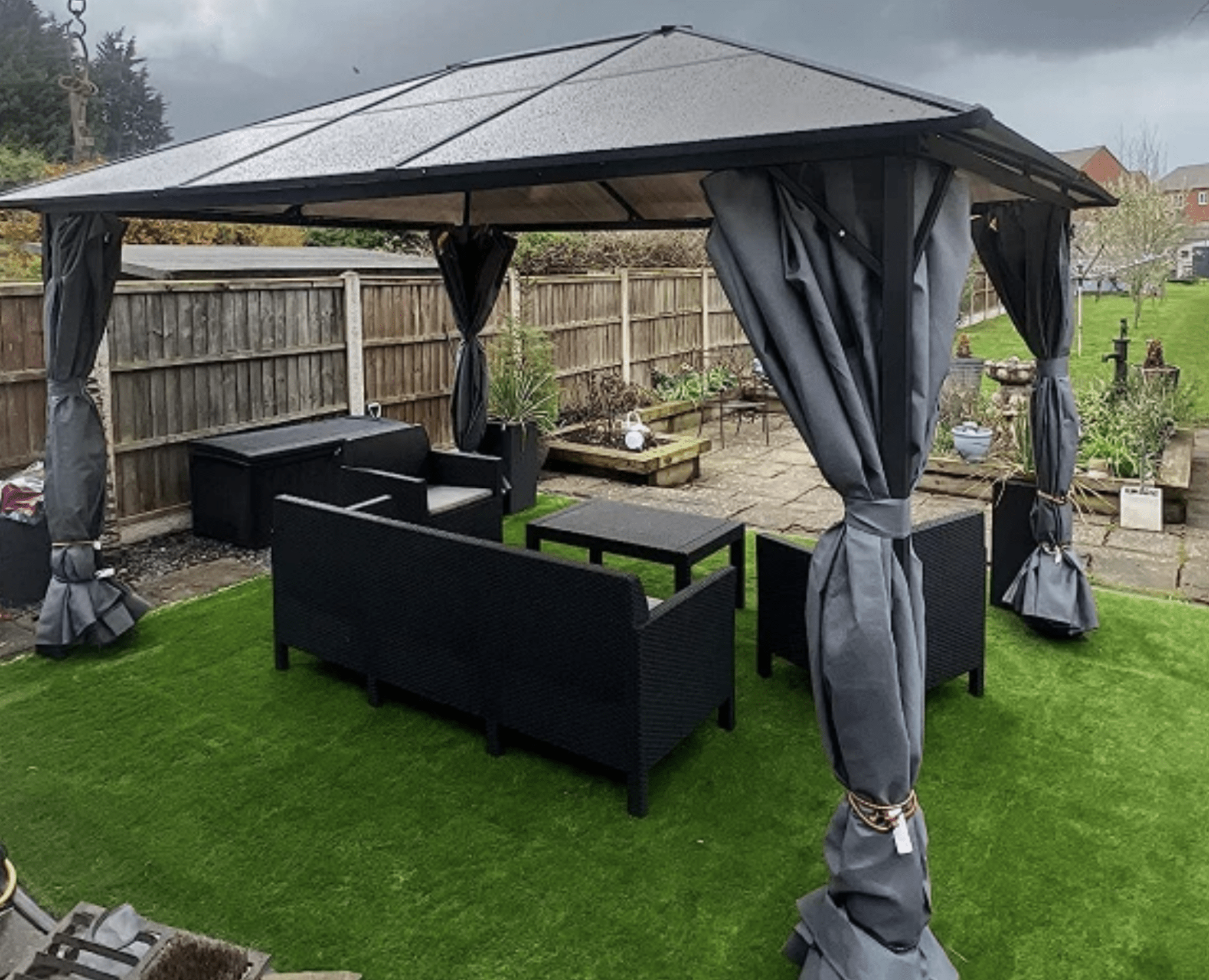 3x3 Garden Gazebo With Mesh Netting - Trade Warehouse