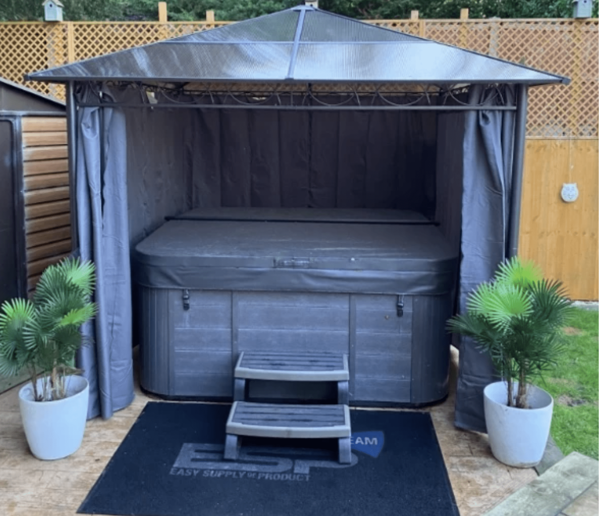 Grey 3 x 3m Hardtop Gazebo with UV Resistant Polycarbonate Roof - Trade Warehouse