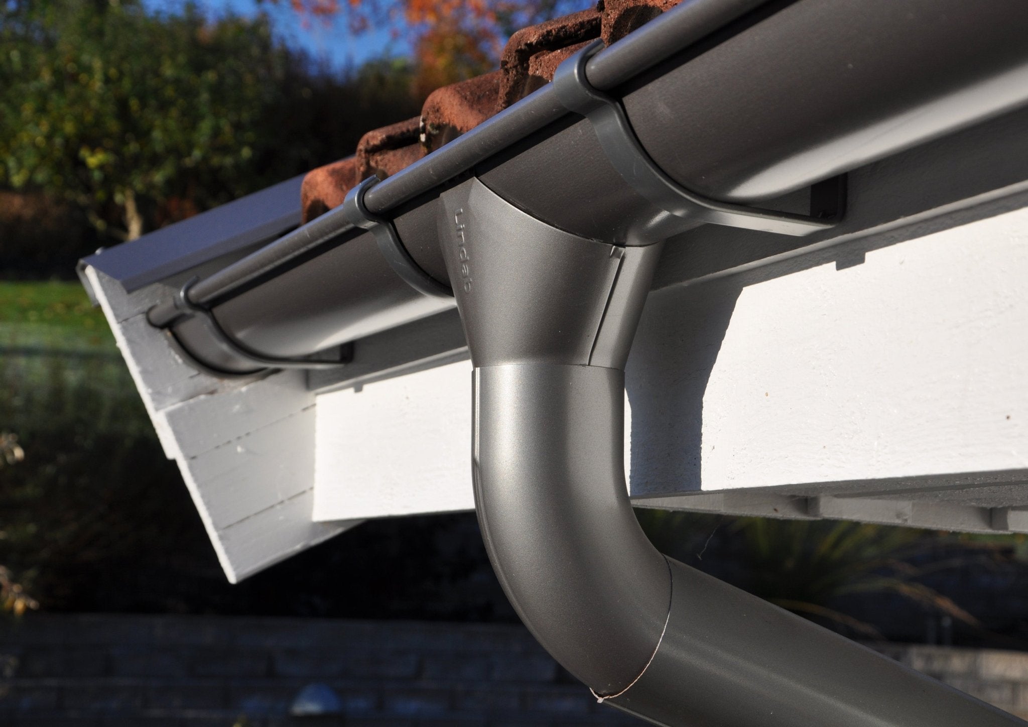 Lindab Half Round Gutter 3m - Trade Warehouse