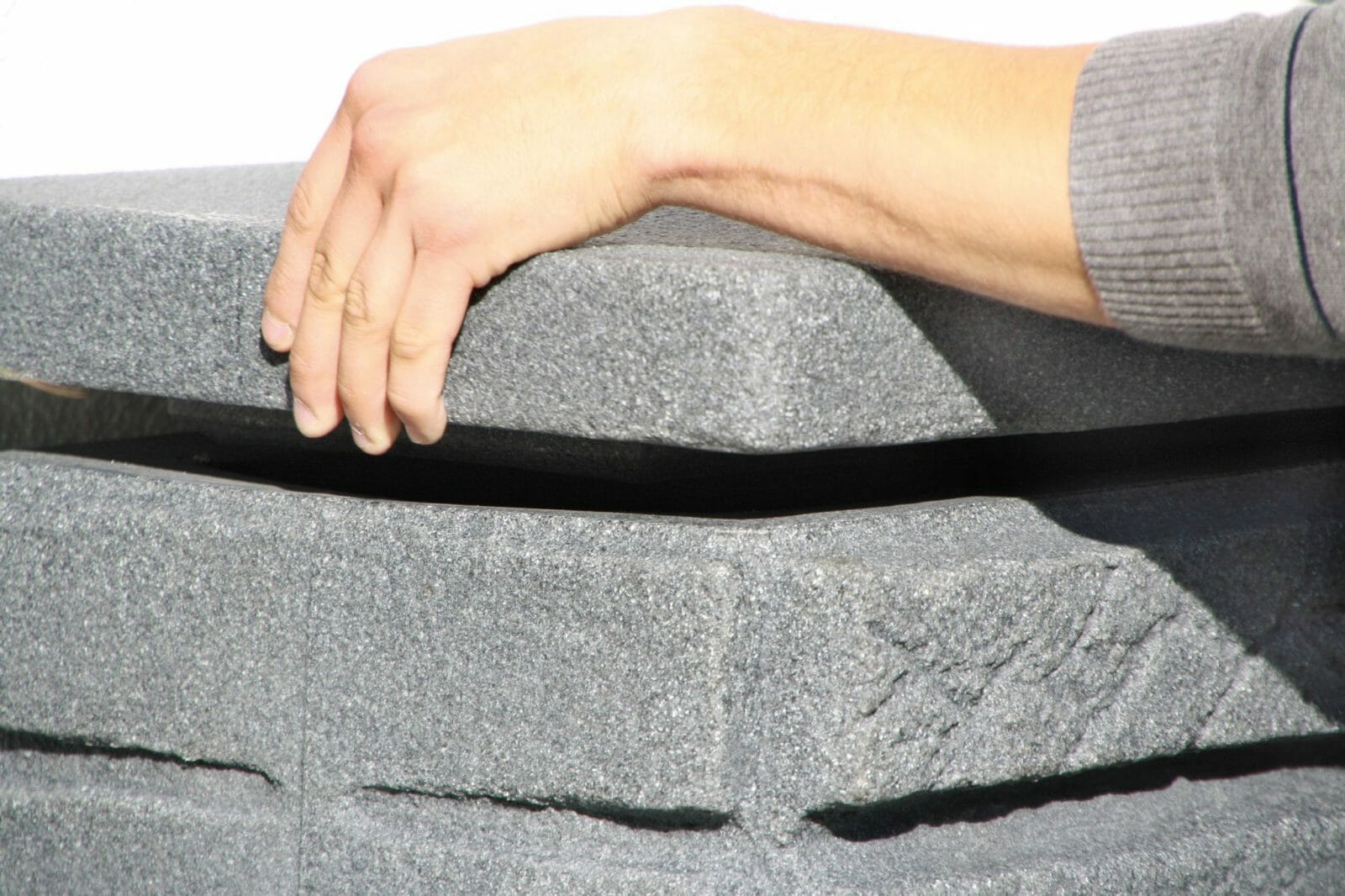 Maurano - Charcoal (300 L) - Trade Warehouse