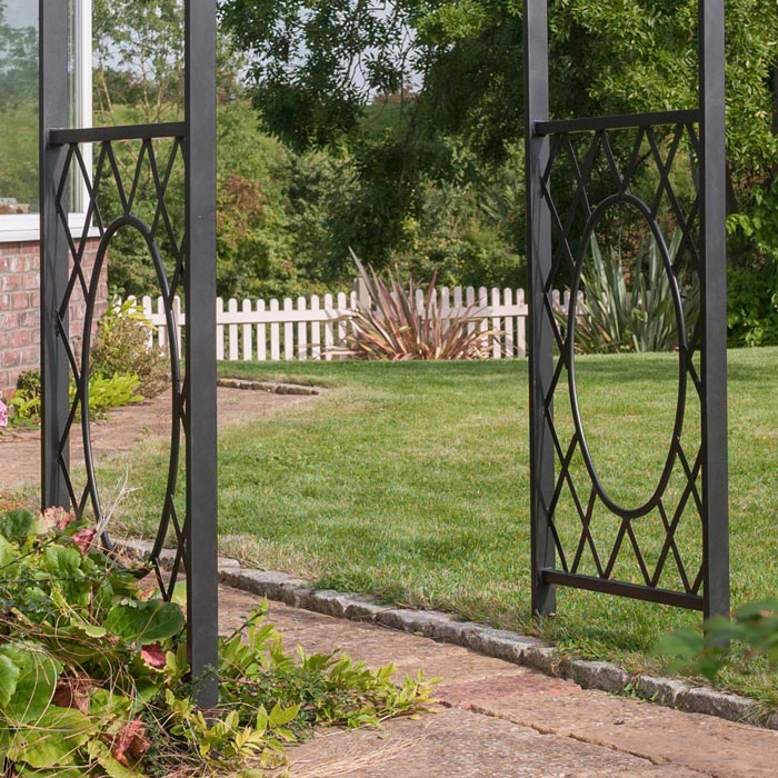 Black Steel Rounded Garden Arch