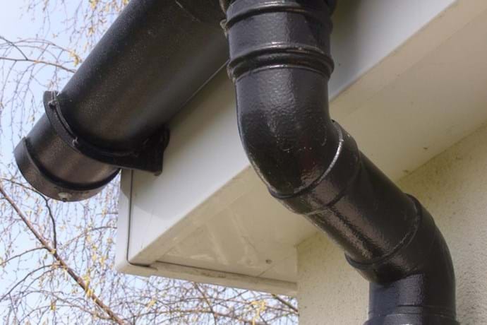 Alumasc 150mm (6")Half Round Cast Aluminium Gutter 1.83m length - Textured Black