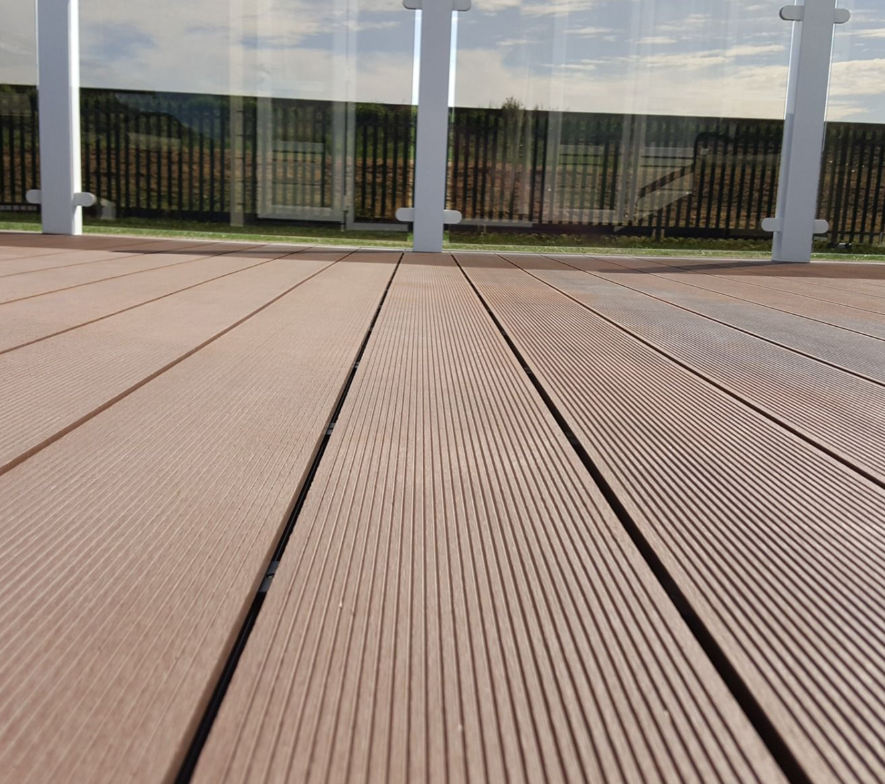 4m Woodgrain Effect Reversible Composite Decking Board