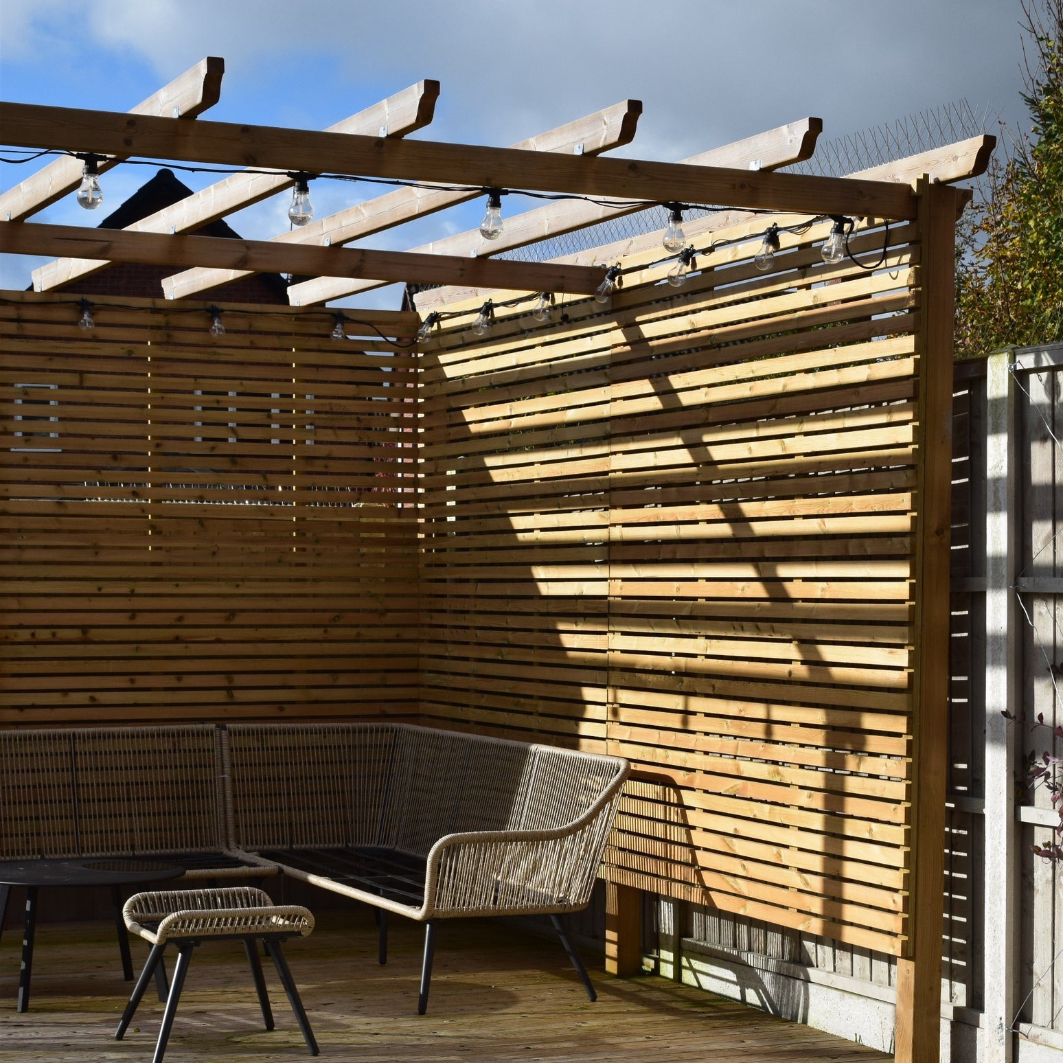 Treated PSE Slatted Panel Pressure Treated Redwood Modern Garden Fence