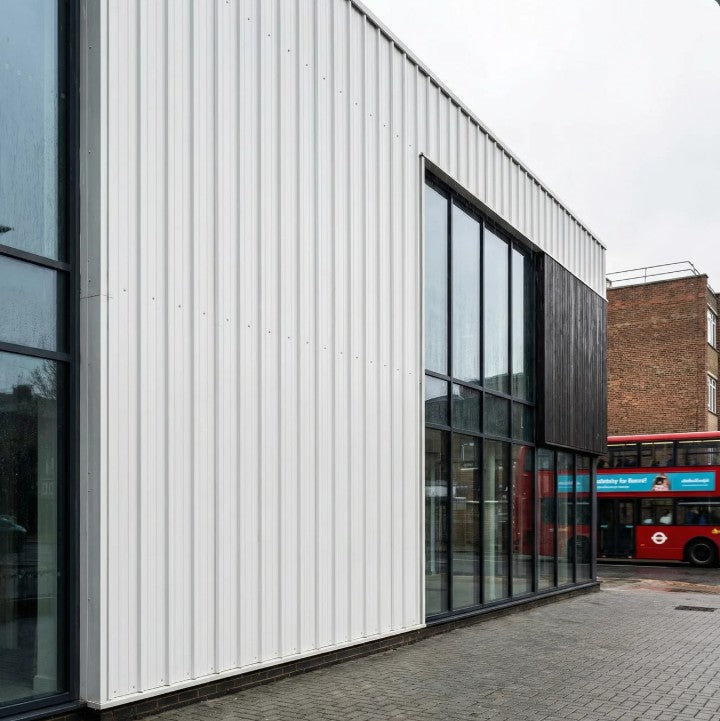 32/1000 Box Profile Polyester Paint Coated 0.5mm Metal Roof Sheet Light Grey