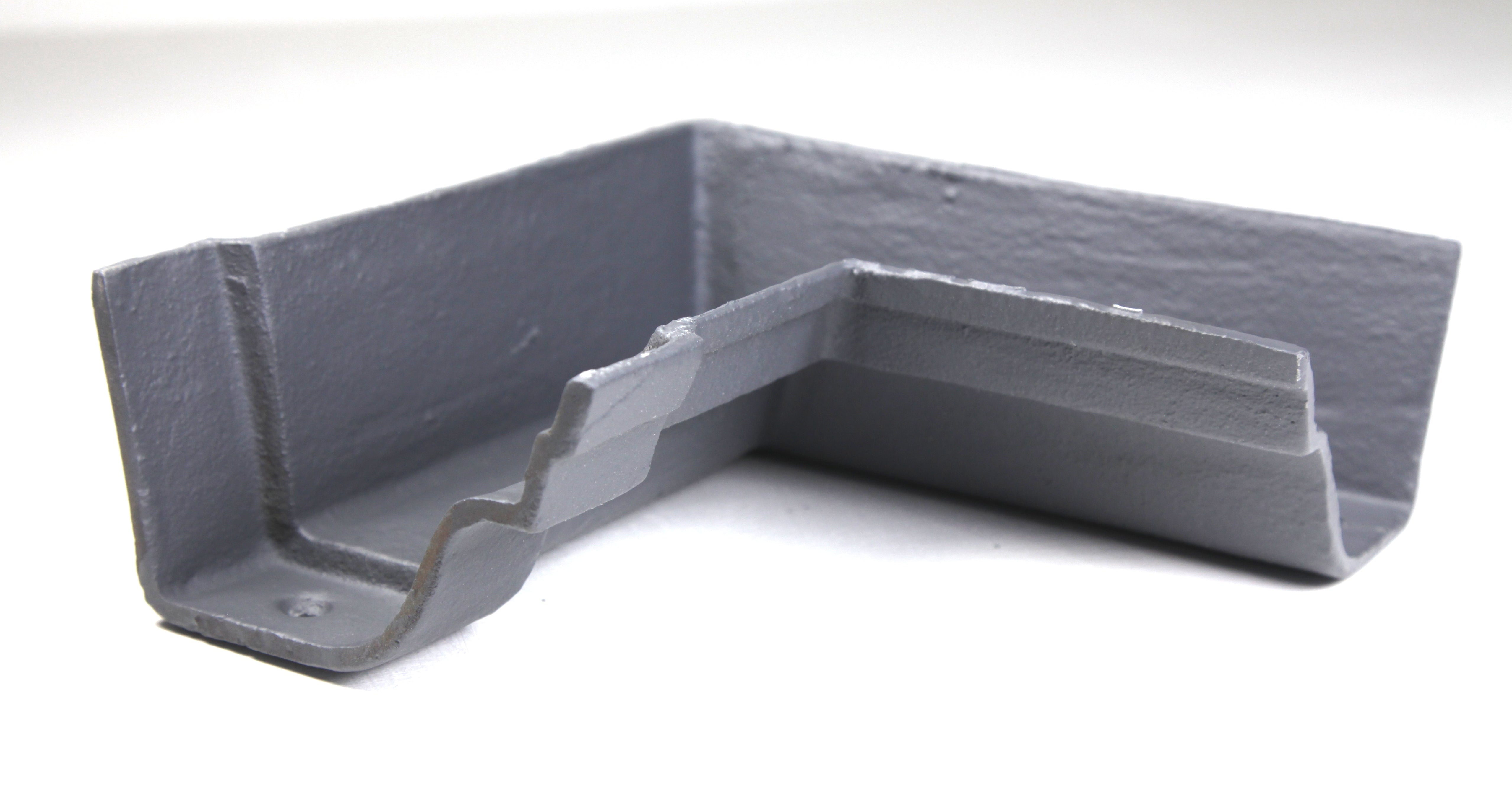 Hargreaves Cast Iron 115mm Internal Notts Ogee Square Angle - Primed
