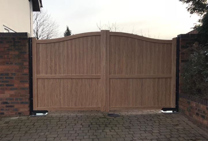 Readymade Bell Curved Top Aluminium Double Swing Driveway Gate - Solid Vertical Infill