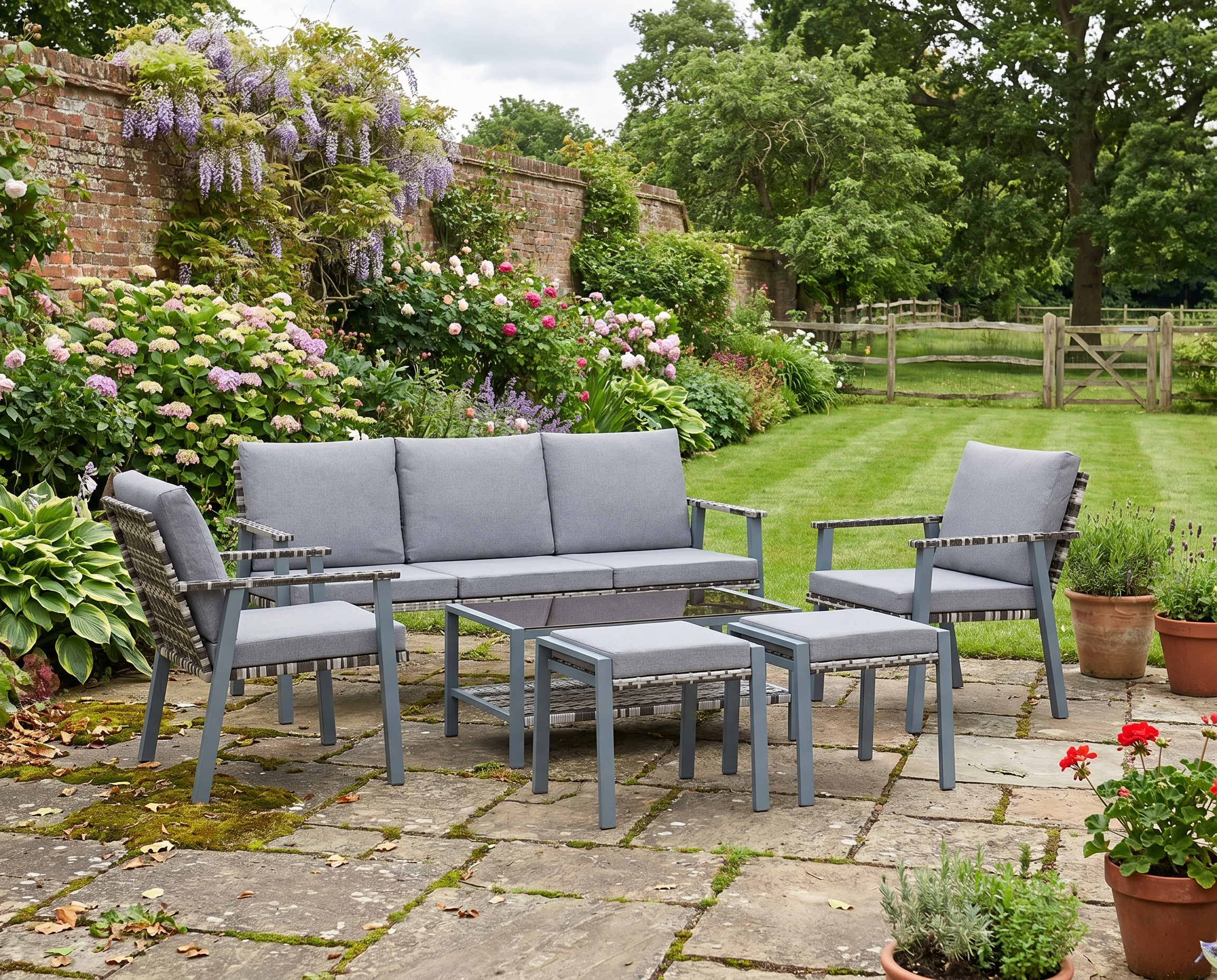 Grey Six-Piece Rattan Garden Sofa Set - Outdoor Furniture for Patio and Backyard