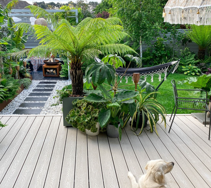 4m Woodgrain Effect Reversible Composite Decking Board