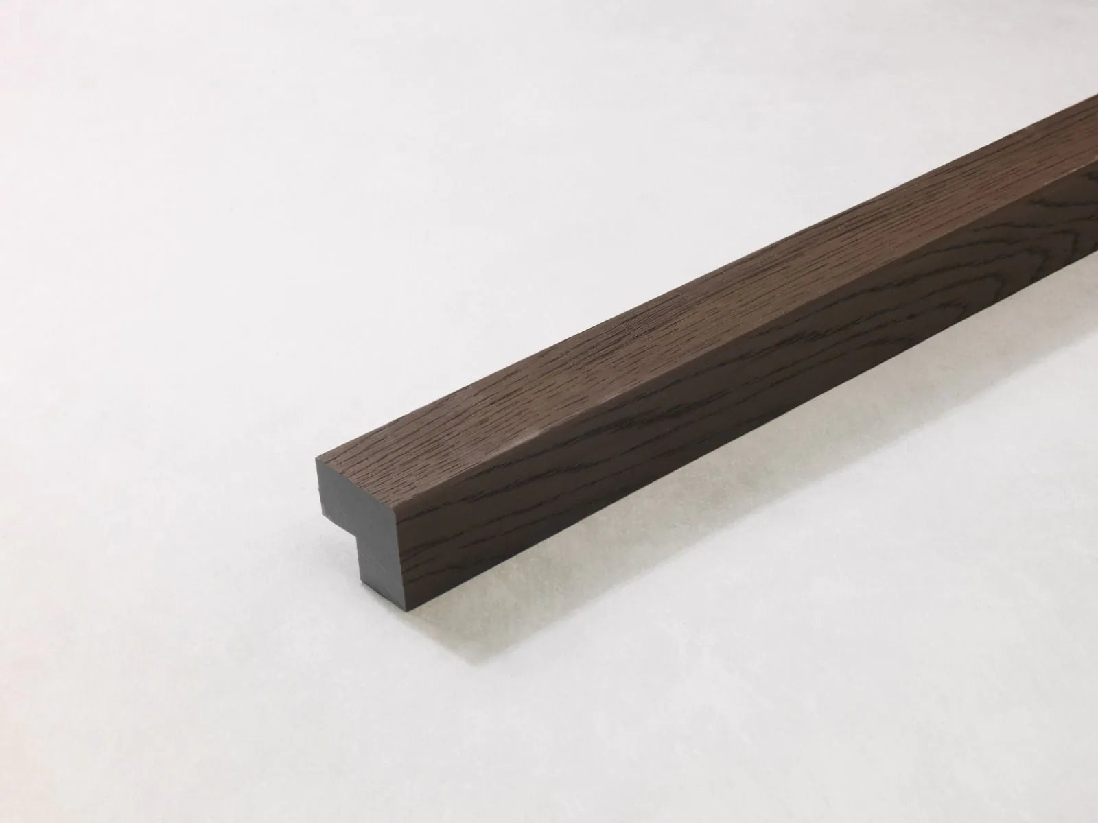 Millboard Envello B&B Square Corner - 3.050m - Antique Oak - 3050mm x 50mm x 50mm External Corner Trim