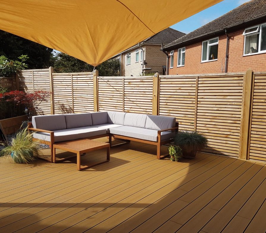 4m Woodgrain Effect Reversible Composite Decking Board
