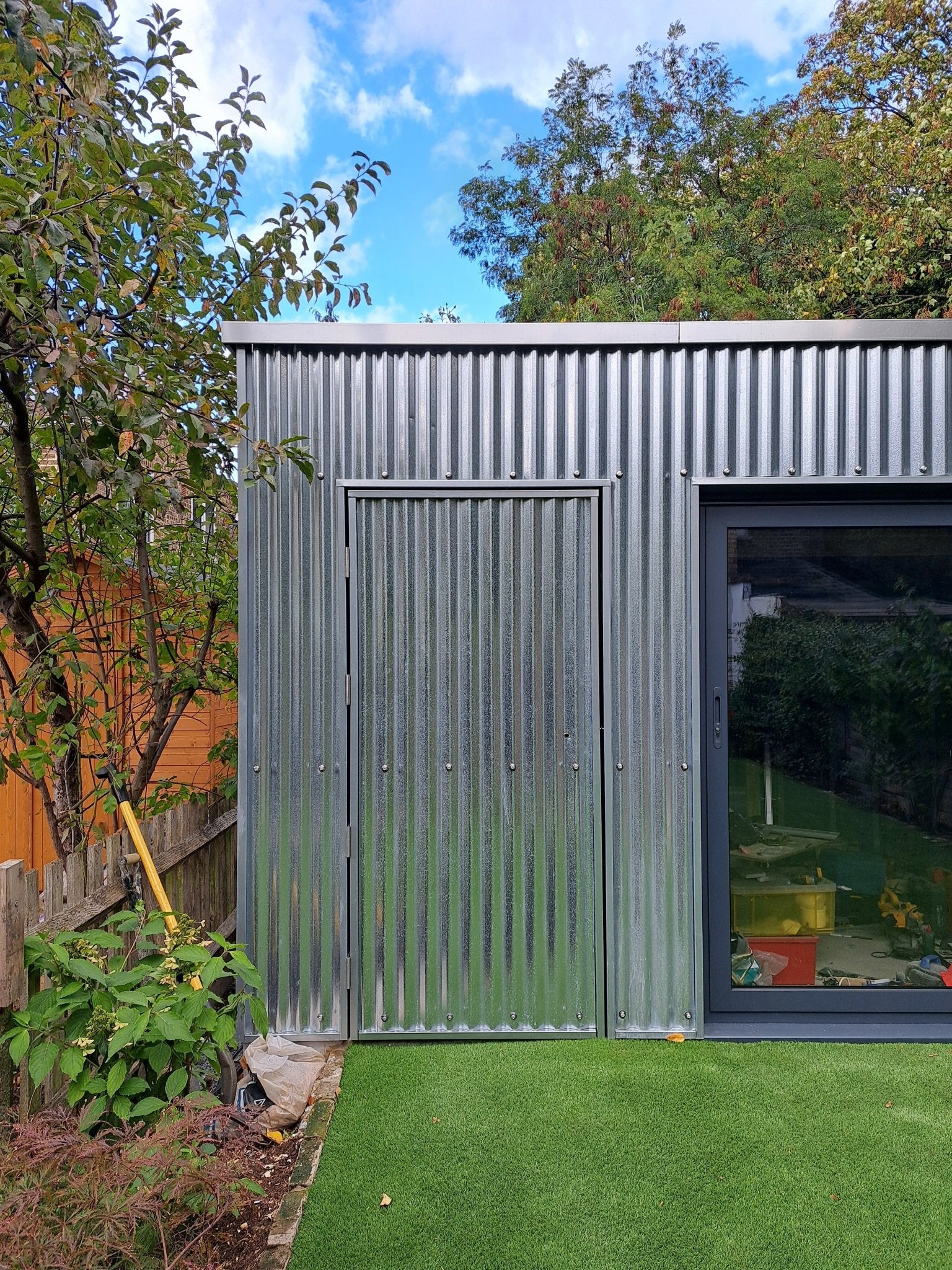 Corrugated 13/3 Profile Plain Galvanised finish 0.5mm Metal Roof Sheet - Trade Warehouse